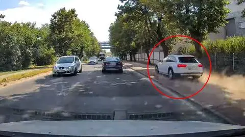 Środa Wielkopolska: Pędził audi po chodniku. Zatrzymała go policja