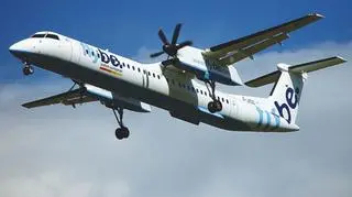Pilot linii Flybe nie posiadał kwalifikacji do lądowania we mgle