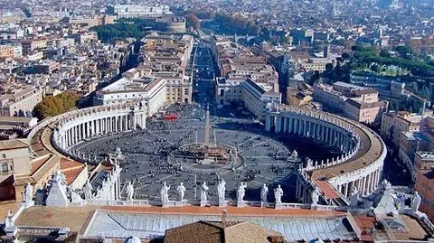 Lefebrysta obraża kardynała