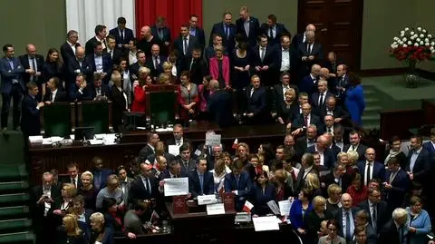 "Polska i Świat". Nowe dokumenty w sprawie blokady sali obrad