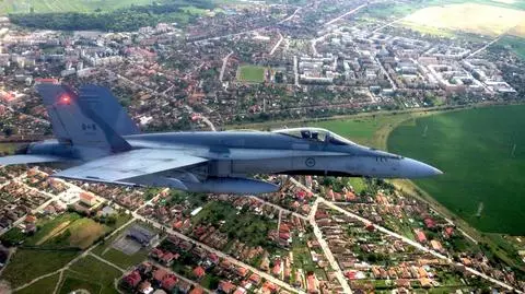 Kanadyjskie myśliwce zamienią Rumunię na Litwę. "W obliczu rosyjskiej agresji"