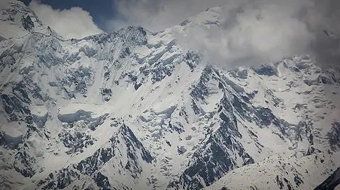 Himalaiści potrzebują pomocy