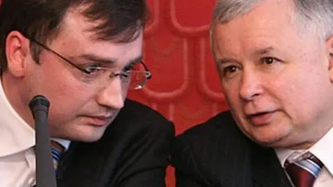 "Twardsze argumenty" przeciw Kaczyńskiemu. Ale PO zwleka