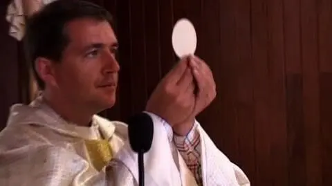 Ksiądz na niby. Wyłudzał pieniądze, kradł i odprawiał egzorcyzmy