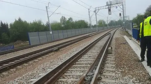 Ktoś ustawił "barykadę" na torach, Pendolino ledwo wyhamowało