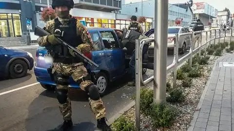 Wybili szybę, wyciągnęli z auta. Zatrzymania w Zielonej Górze
