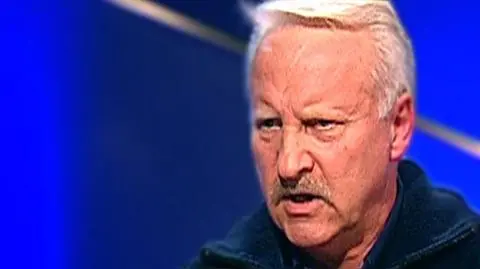 "Polska nie szanuje munduru i sztandaru"