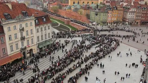 Do kiedy można złożyć hołd parze prezydenckiej?