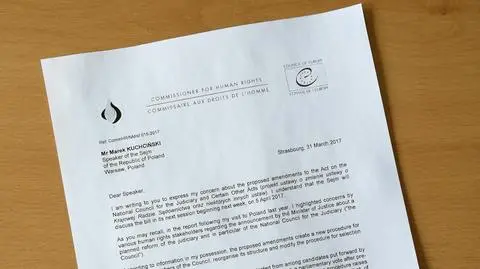 Przed Radą Europy o odejście od projektu zaapelowało Biuro Instytucji Demokratycznych i Praw Człowieka OBWE (materiał "Faktów" TVN z 30 marca)