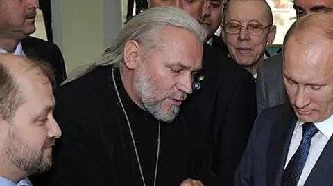 Rosja. Duchowny, który adoptował 70 dzieci, zatrzymany za molestowanie