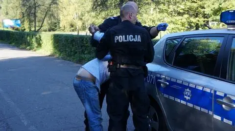 Strzelił do instruktora, trafił na obserwację. 
Śledczy: to było zabójstwo