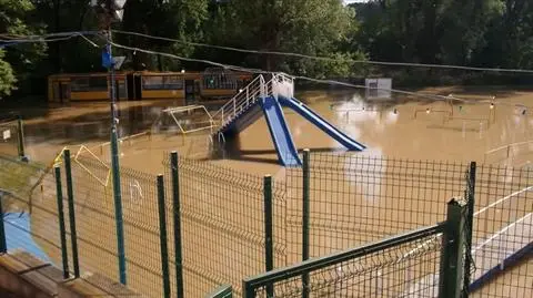 Fala wezbraniowa płynie w dół Wisły