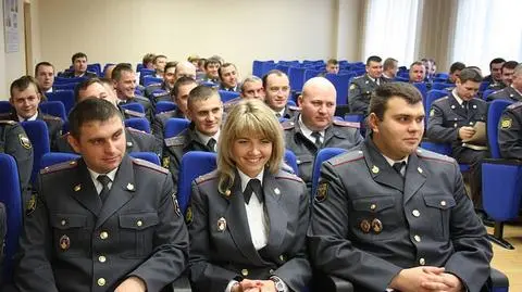Policyjni kadeci "ustawili" wypadek i porwali dla okupu