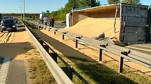 Sprzątnęli ciężarówkę z trójmiejskiej obwodnicy