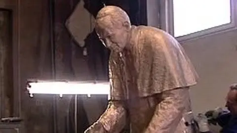 "Papież jak krasnal ogrodowy"