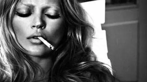 Kate Moss znowu się rozbiera dla Pirelli