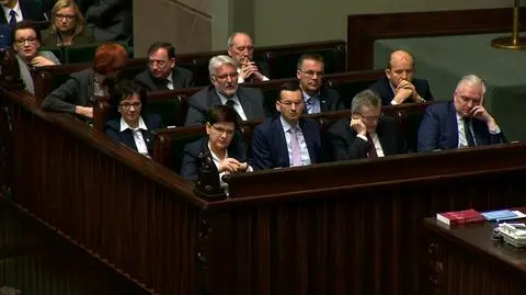 Nowy sondaż CBOS poparcia dla partii
