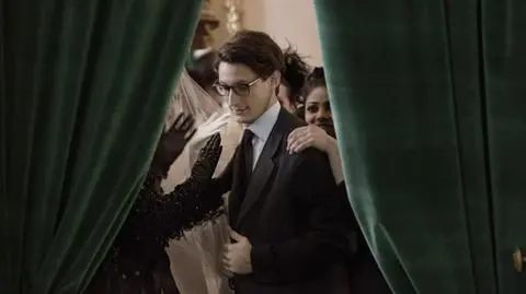 "Ciekawił mnie jego geniusz, jego cierpienie, jego romans". Głośny film o YSL