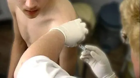 Przeciw pneumokokom (niektórych) zaszczepią za darmo