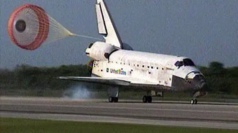 Szczęśliwy powrót Discovery