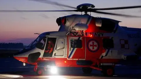 Helikopter anakonda znowu w akcji. 
Z pokładu promu podjęli ranną kobietę