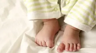 Polki coraz częściej rodzą dzieci, nie będąc w związku małżeńskim 