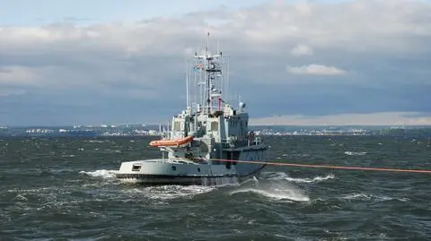 Tak wyglądają obecne holowniki MW (jeden z nich widać na początku nagrania)