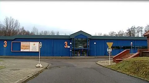 Hala nadal zamknięta. Komisja bada, dlaczego ugiął się dach 