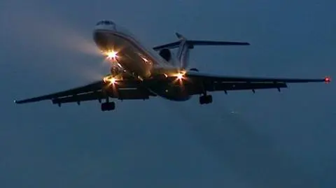 Samolot TU-154 M o numerze bocznym 102