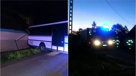 Autobus stoczył się z góry i wjechał w dom