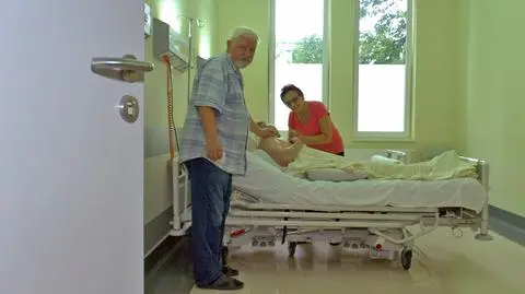 Wybudził się po wszczepieniu stymulatora. Czeka go długa rehabilitacja
