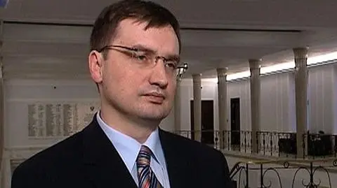 Scenariusze z TVP w laptopie Ziobry