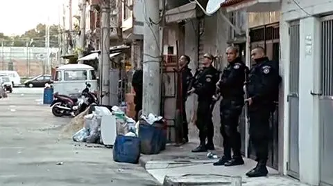 Policja na ulicach Rio na dwa miesiące przed mistrzostwami w piłce nożnej