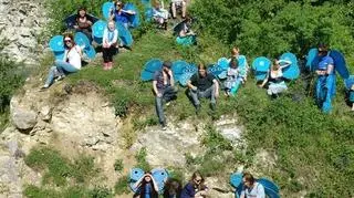 Aktywiśći  "Kolektywu Modraszek" na Zakrzówku
