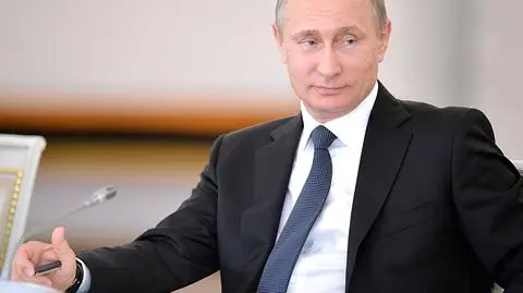 Putin gratuluje Dudzie. Nałęcz: komplementy z ust krokodyla