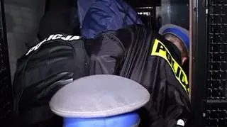 Funkcjonariuszom grozi trzy lata więzienia