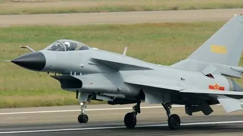 Eskadra myśliwców za darmo