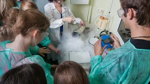 Nauka wychodzi na ulice