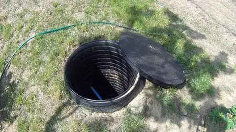 Ośno Lubuskie: 2,5-latek wpadł do szamba. Nie przeżył