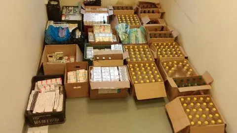 200 litrów spirytusu i 90 tys. papierosów na straganie z owocami