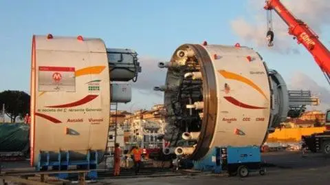 Oddanie w terminie II linii metra będzie cudem