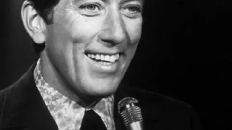 Odeszła legenda piosenki. To on najlepiej śpiewał "Moon River"
