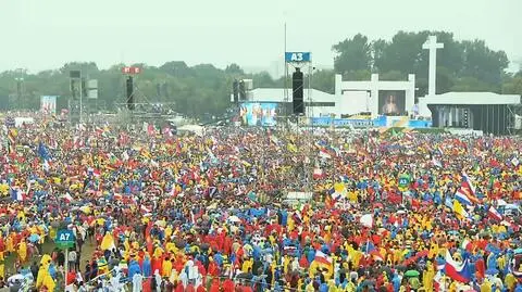 Młodzi słuchali papieża na Błoniach