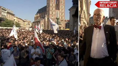 Korwin-Mikke mobilizuje zwolenników.
Tłumy na wiecu w Krakowie