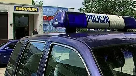Siekierą we właściciela solarium
