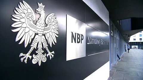NBP odcina się od afery KNF, chce sądowego zakazu. Opozycja: to cenzura! (materiał "Fakty" TVN)