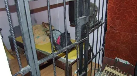 10 dni w bunkrze.
Policja uwolniła 19-latka