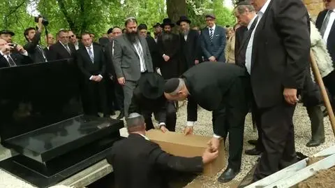 Holokaust. Węgry. Budapeszt. Pogrzeb rozstrzelanych Żydów