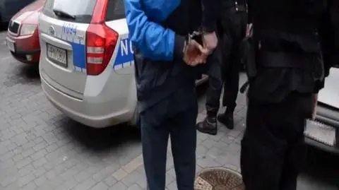 Gdańscy policjanci zatrzymali dwóch mężczyzn, którzy mieli grozić przedsiębiorcy