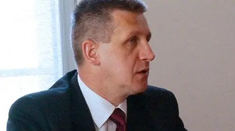 Minister dostał naganę i oddał pensję